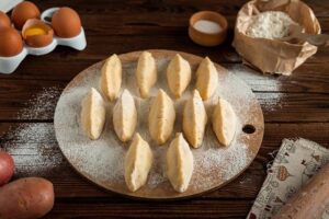 Jak zrobić ciasto na pierogi
