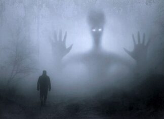 Jak udekorować drzwi na Halloween?